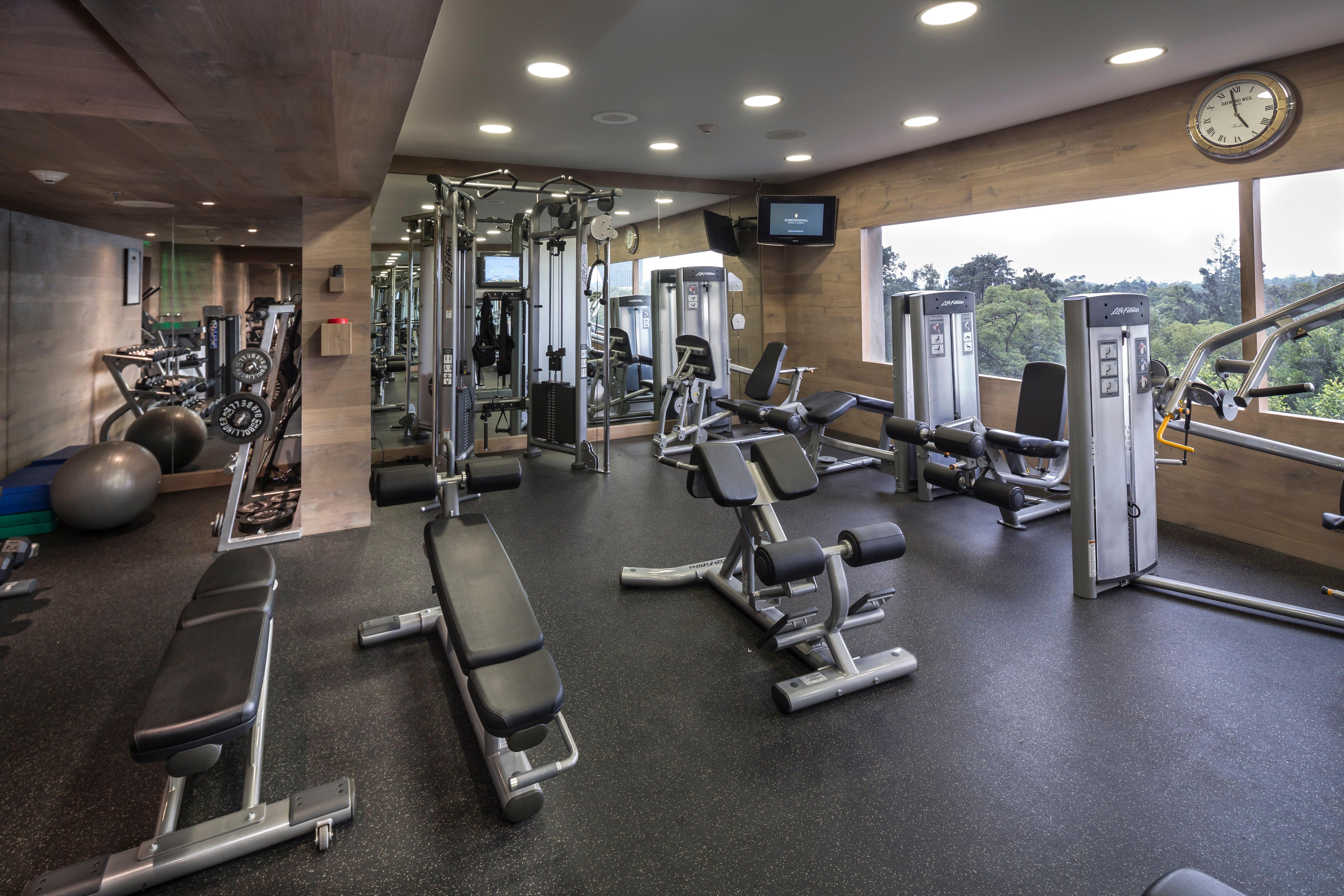 Presidente Intercontinental Mexico City By Ihg Kültér fotó A gym at a hotel